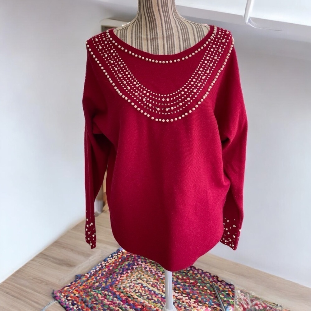 LIV sweater, size M, dolman sleeves, curved hem, viscose/poly material, EUC